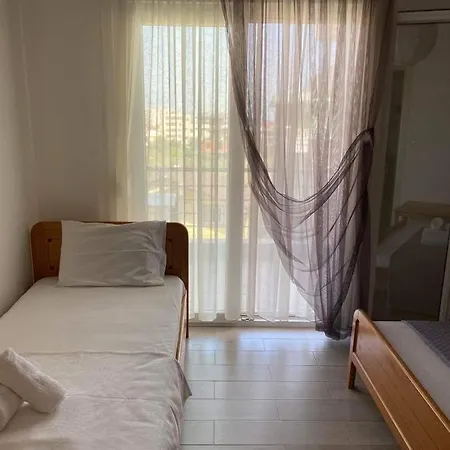 Pura Guest house Durres