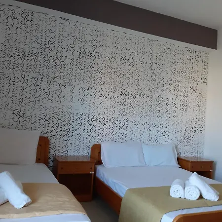 Pura Guest house *