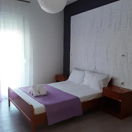 Pura Casa de hóspedes Durrës