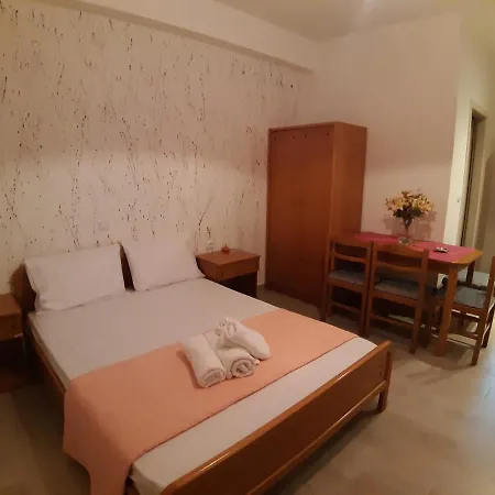 Pura Guest house *