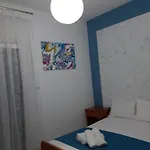 Pura Πανσιόν Δυρράχιο