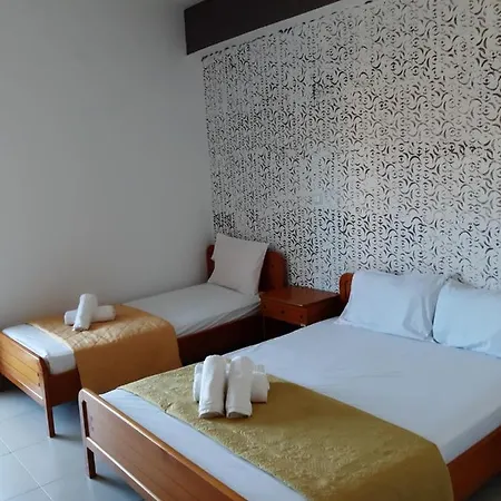 Pura Guest house Durres